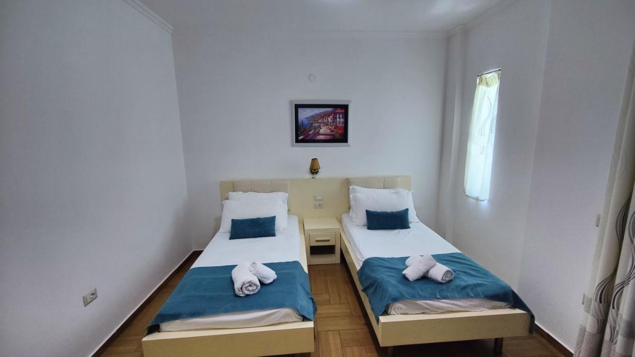 B&G Holiday Sarandë Eksteriør billede