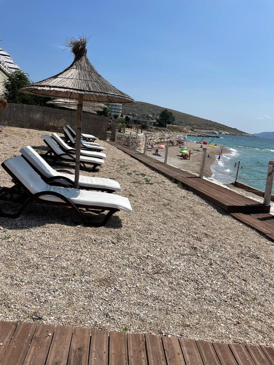 B&G Holiday Sarandë Eksteriør billede