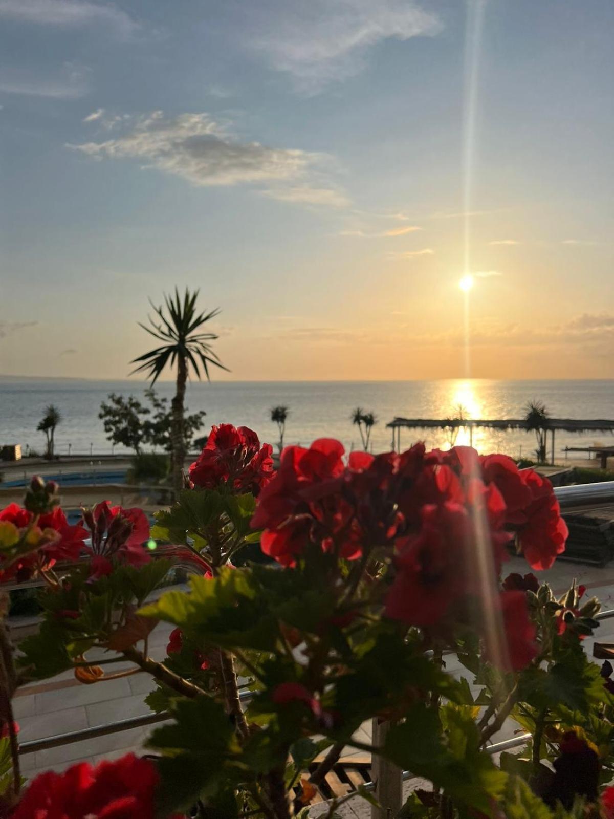 B&G Holiday Sarandë Eksteriør billede